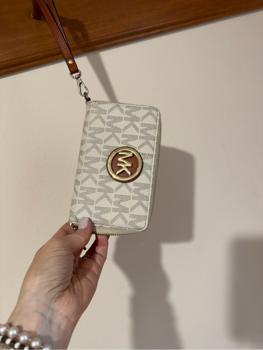 Michael Kors Cream & Brown Signature MK Zip Wristlet